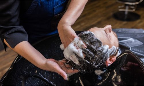 Soins de barbe et techniques de coupe